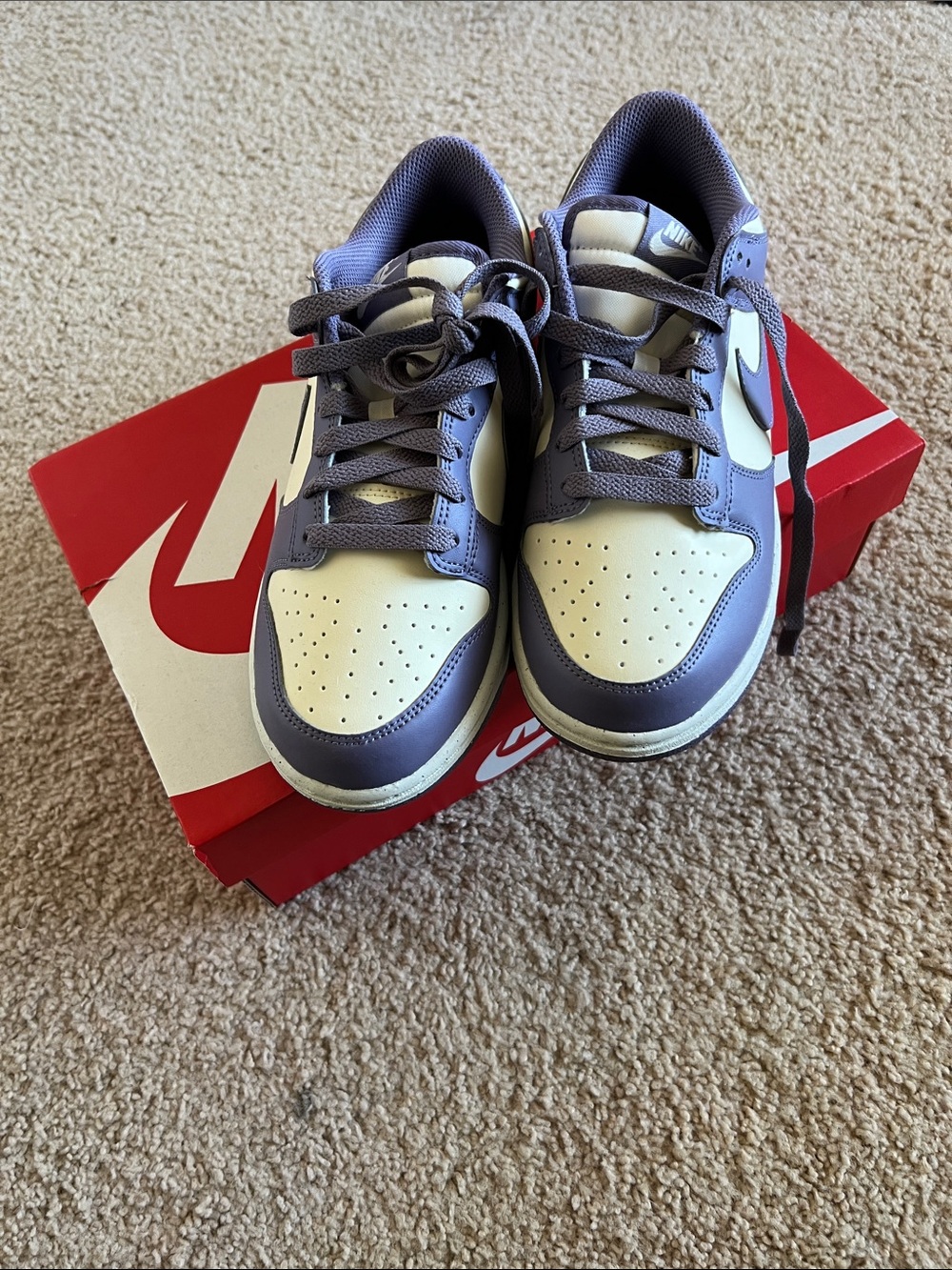 Nike Dunk Low - Lavender and White Low-Top Sneakers - Picture 5 of 7
